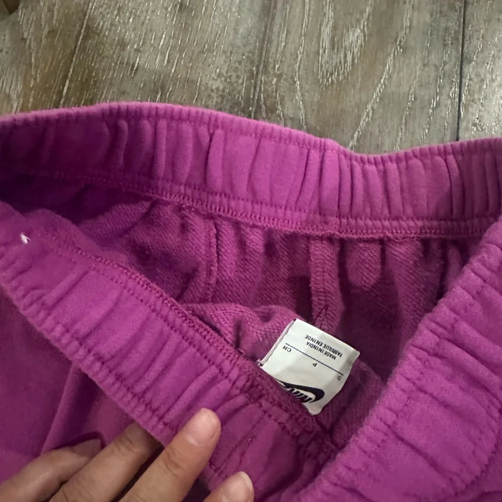 Nike Magenta Joggers - Picture 7 of 9